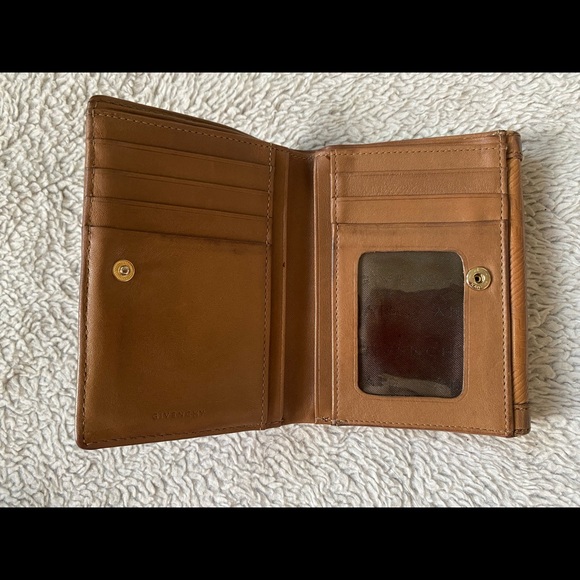 AUTHENTIC BIFOLD GIVENCHY WALLET - Picture 4 of 16